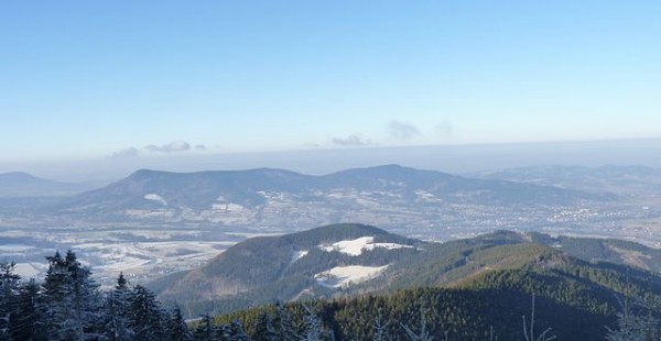 640px-Lys_hora,_pohled_na_Ond